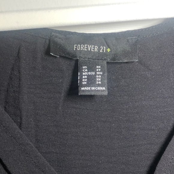 Forever 21 (3X) black front tie up long sleeve top - Picture 3 of 4